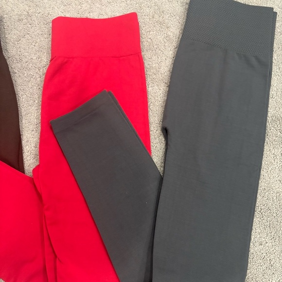 Women’s plus size leggings lot of 3 Red Brown and gray - Picture 2 of 9